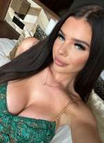 Fantezileri güzel escort Aksana